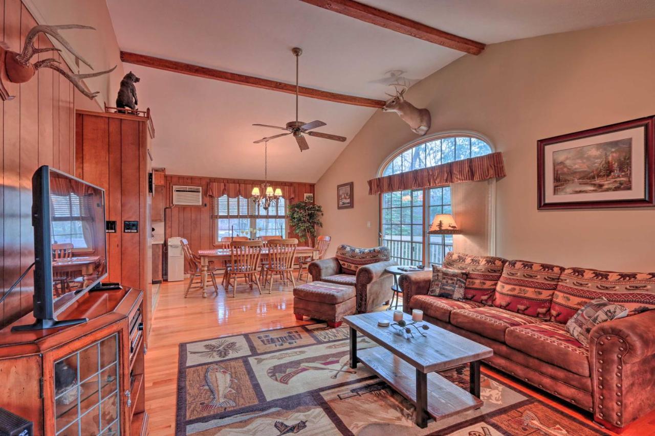 Poconos Home With Game Room Walk To Lake Harmony! Экстерьер фото