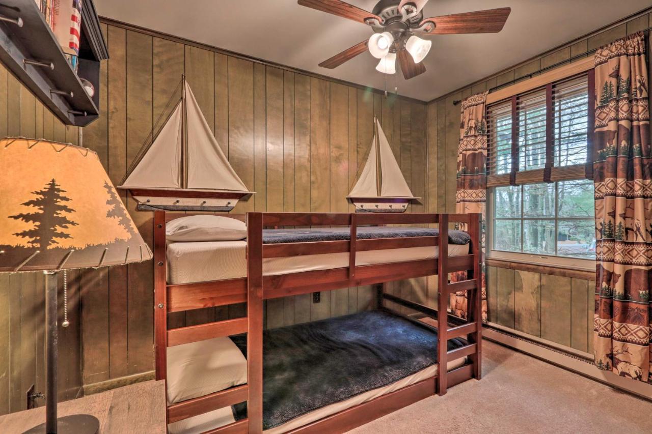 Poconos Home With Game Room Walk To Lake Harmony! Экстерьер фото